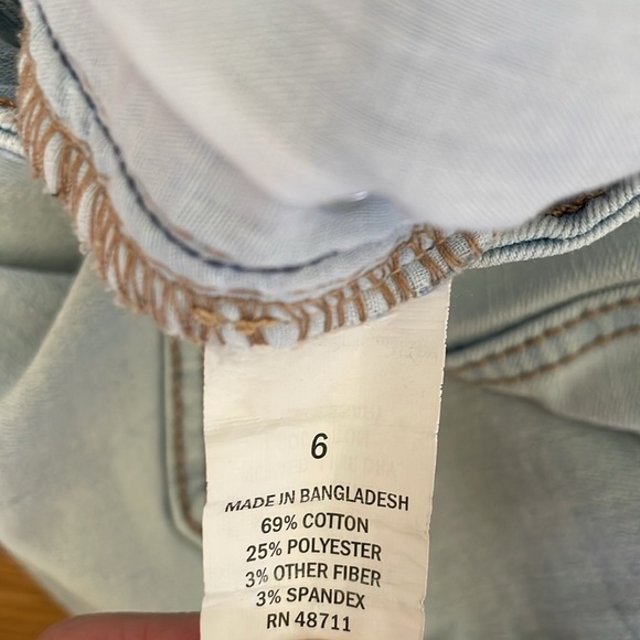 Falls Creek Light Wash Ankle Straight Leg Jeans Blue Denim Women 6 Inseam 25" - Picture 4 of 7